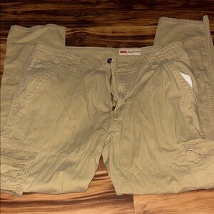 Wrangler Men's Tan Cargo Pants